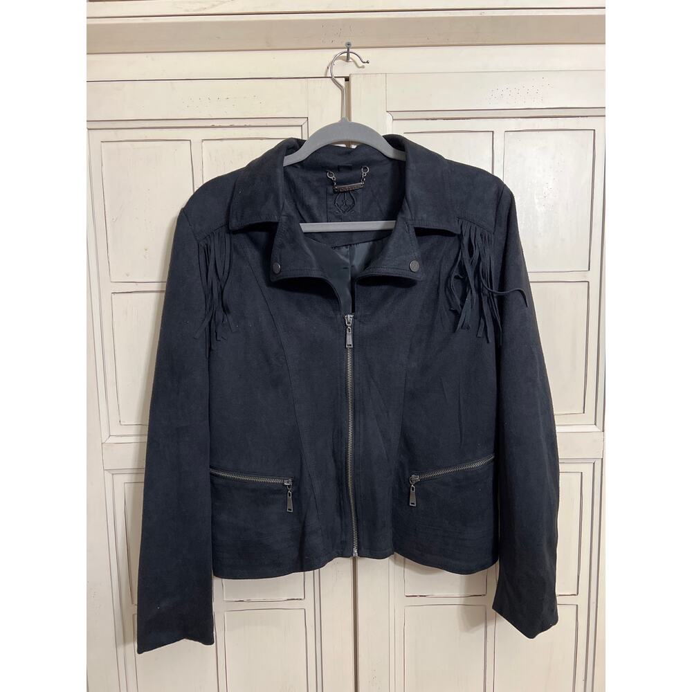 Odyn size large black faux suede jacket with fringe